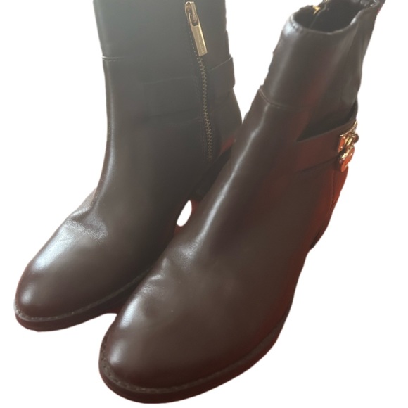 Michael Kors, Ryan ankle leather boots. - Picture 5 of 8